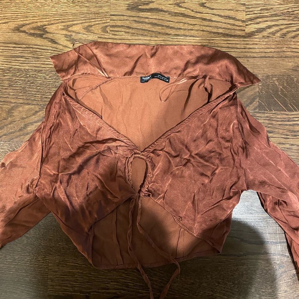 Pull & Bear Brown Collared Long sleeve crop top